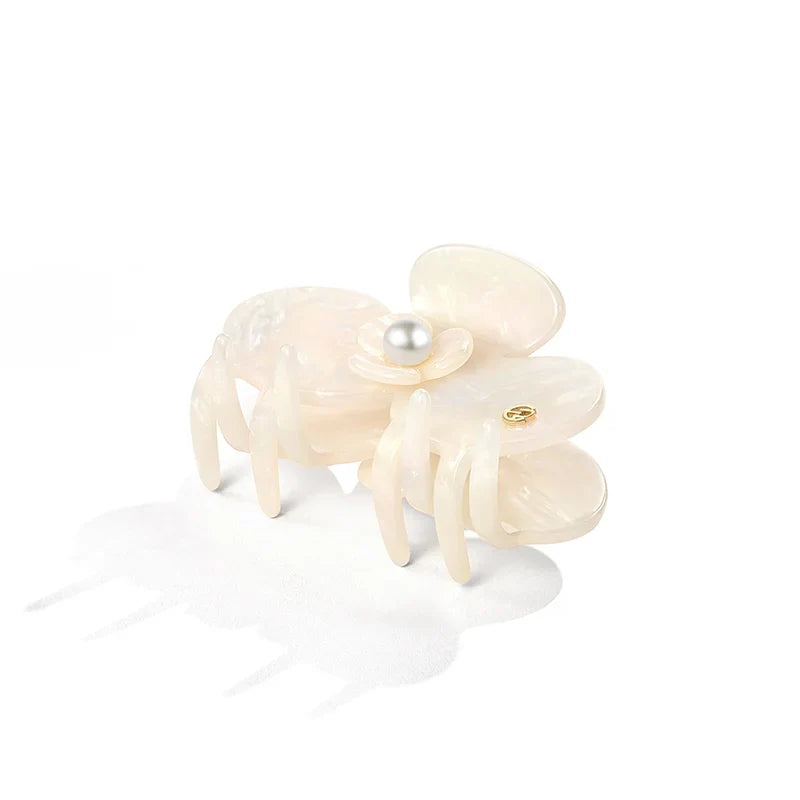 Eloise Medium Hair Claw