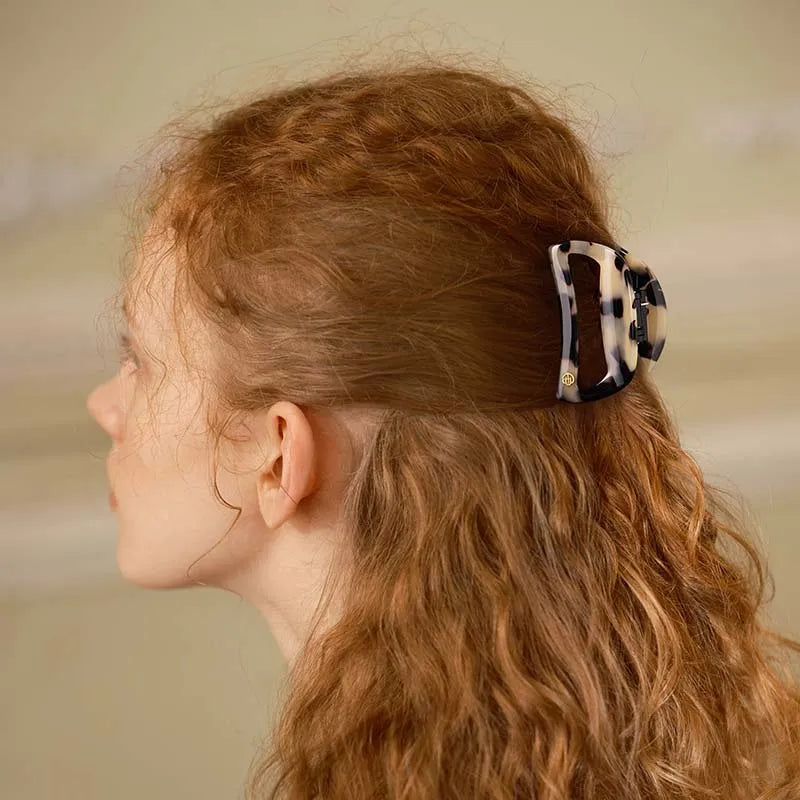 Kyra Medium Hair Claw