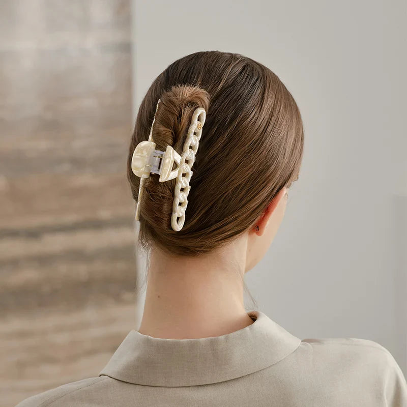 Hazel XL Hair Claw
