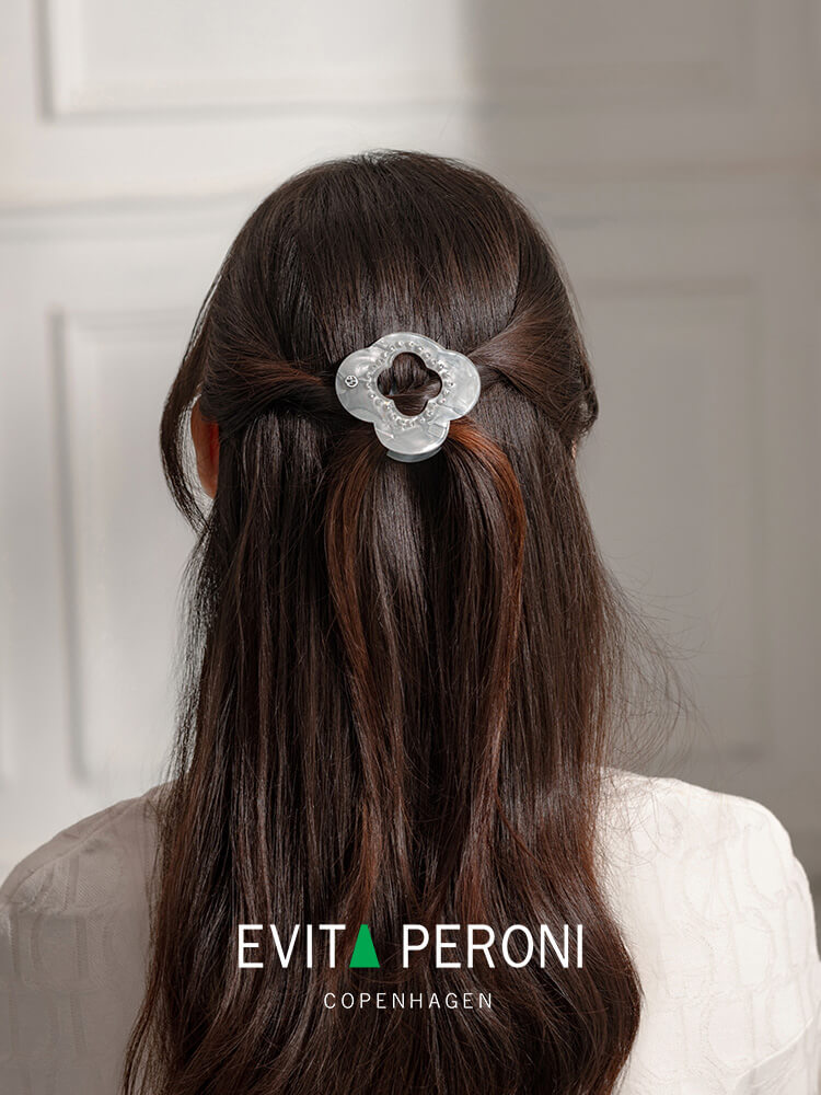 Adeline Small Hair Claw