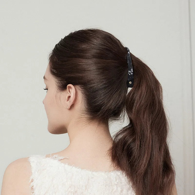 Coral Classic Banana Clip