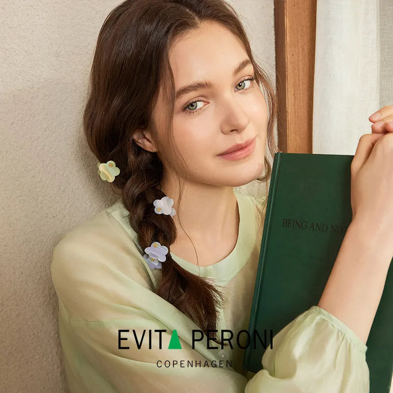 Emery Flower Mini Hair Claw