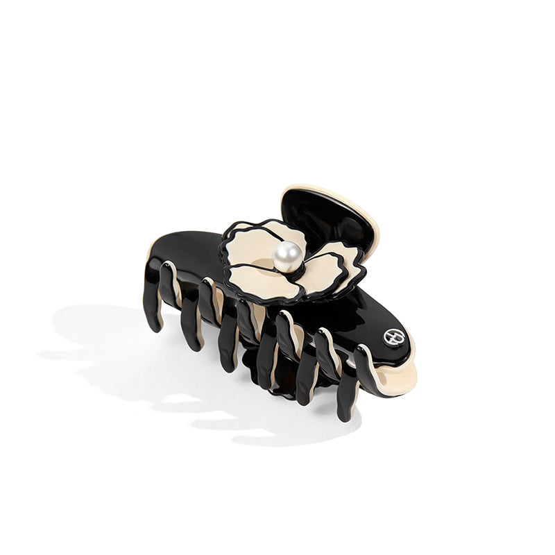 Isabella Medium Hair Claw