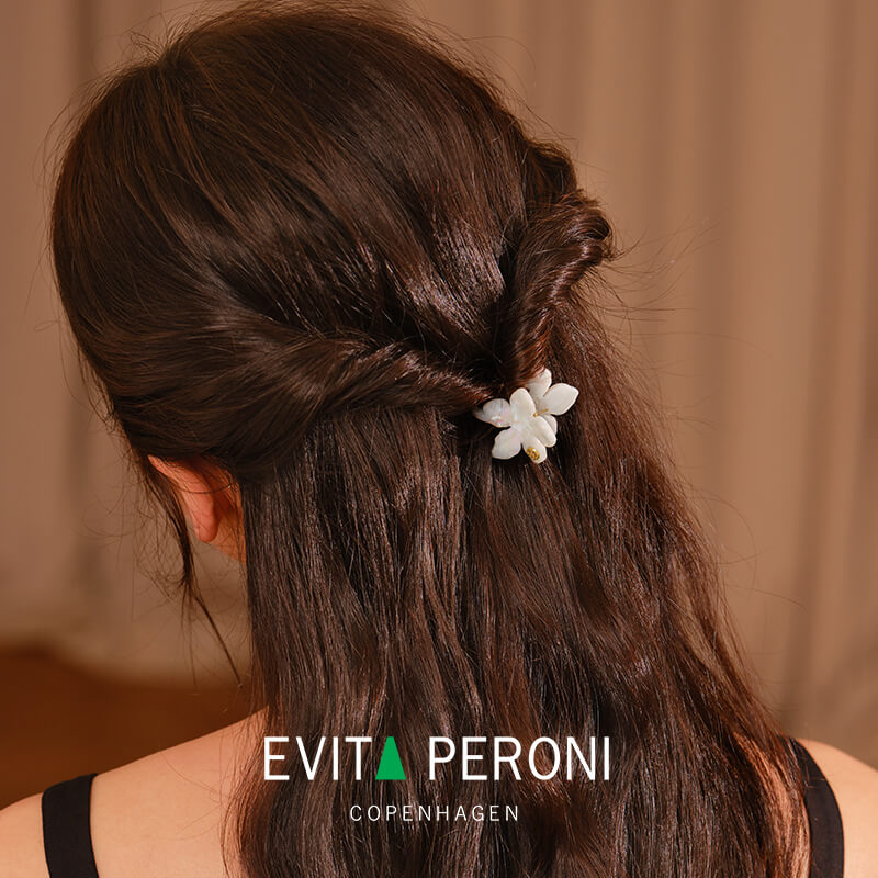 Alice Flower Mini Hair Claw