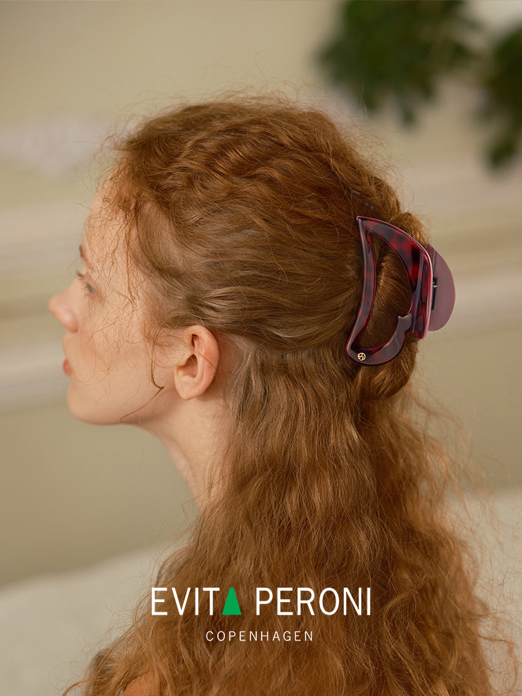 Fanny Large Hair Claw